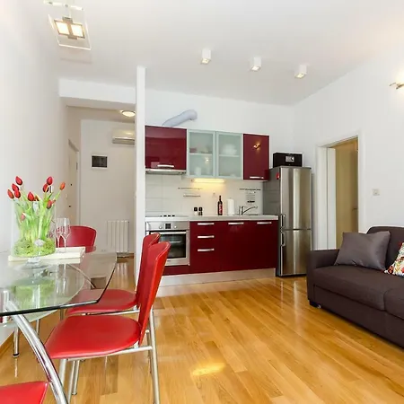 Mm Apartment *